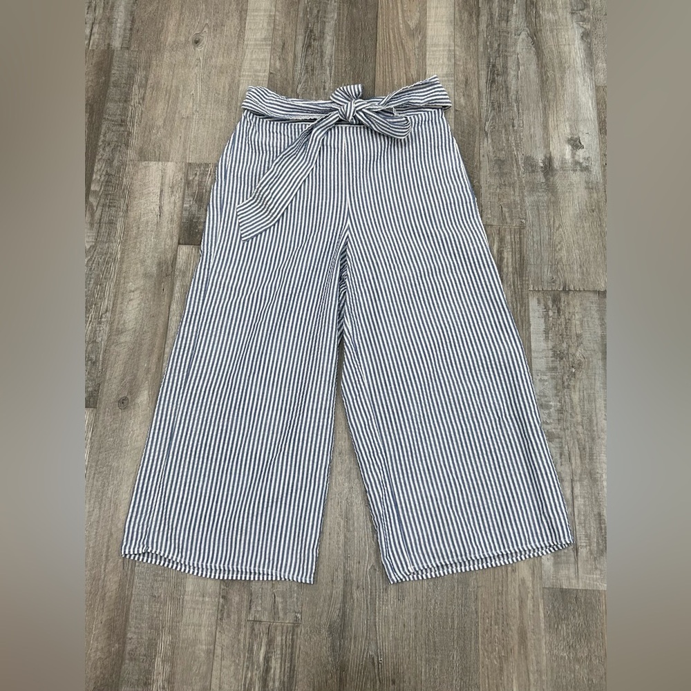 Dress Forum Los Angeles Seersucker Capri Pants
